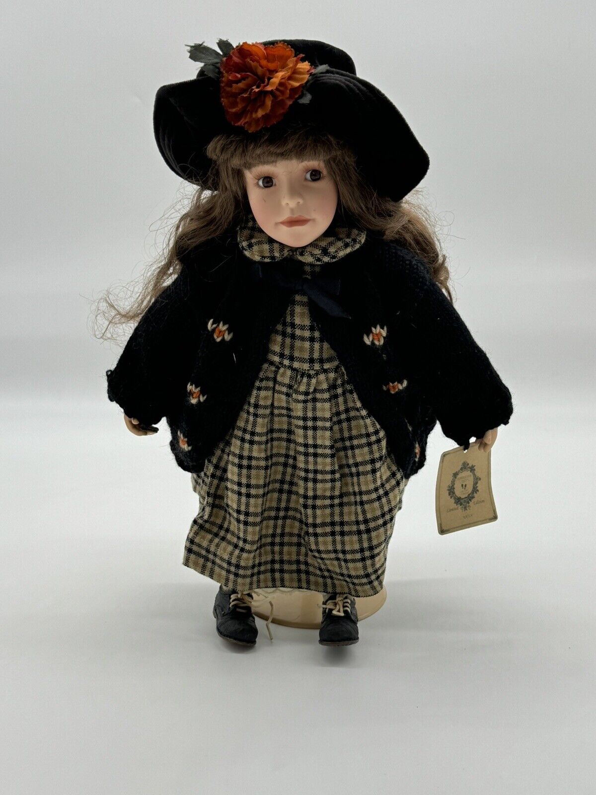#331/1200 LIMITED EDITION Porcelain Doll “KAYLA” by BOYDS-Yesterdays Child Col
