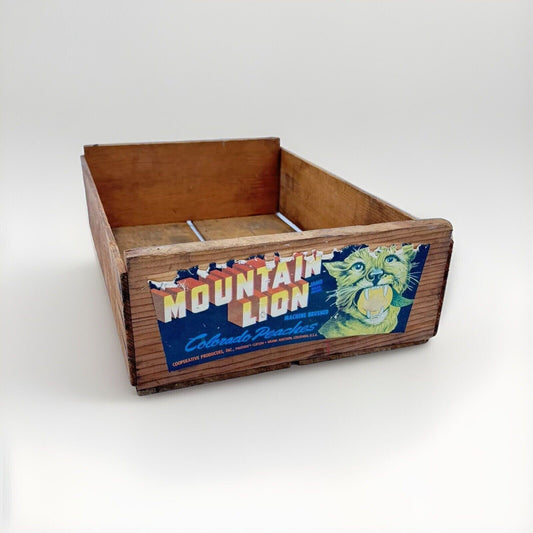 Vintage WOOD PEACH BOX MOUNTAIN LION COLORADO PEACHES FRUIT BOX