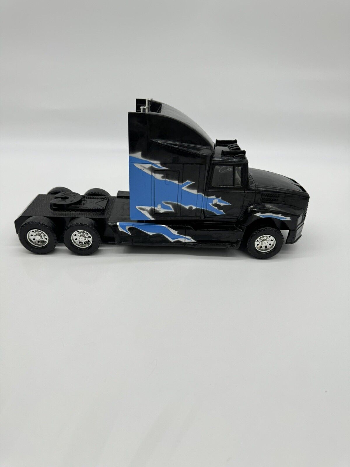 Black Ford Aeromax 120 Road Champs Semi Truck Tractor No Trailer Rare Vintage