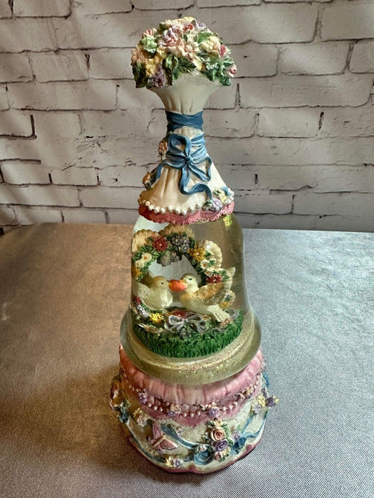 Vintage Musical dove Snow Globe Flowered Bouquet Plays “The Entertainer” VCFG