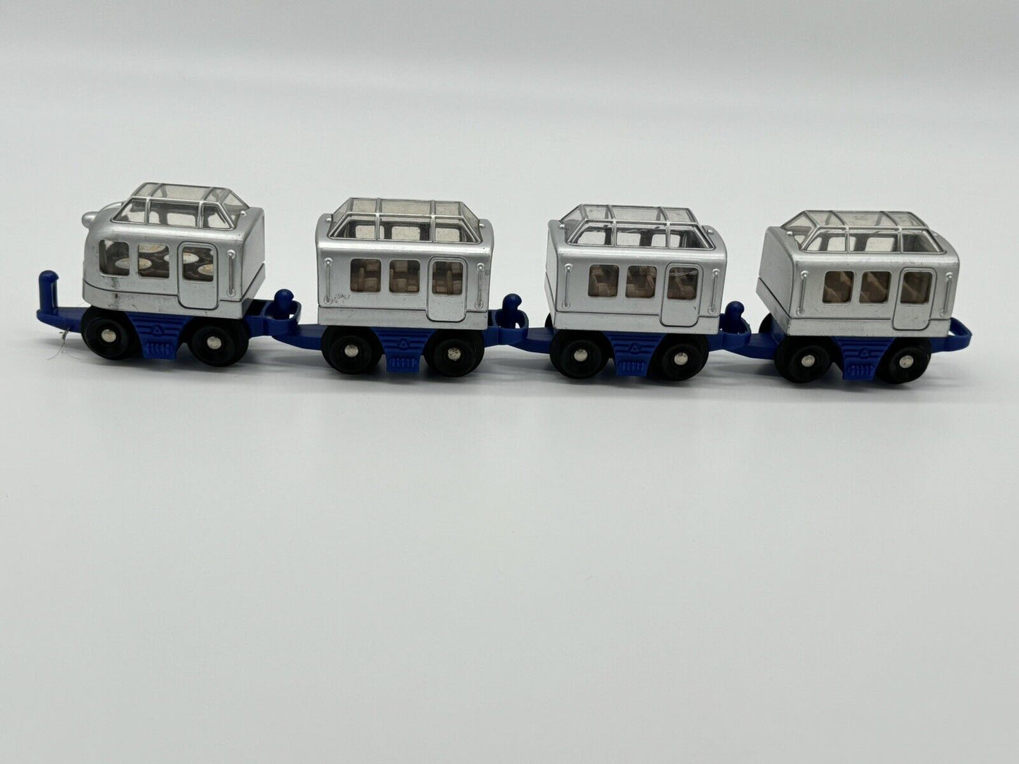 Fisher Price GeoTrax Silver Bullet Highland Scenic Lines - 4 Cars