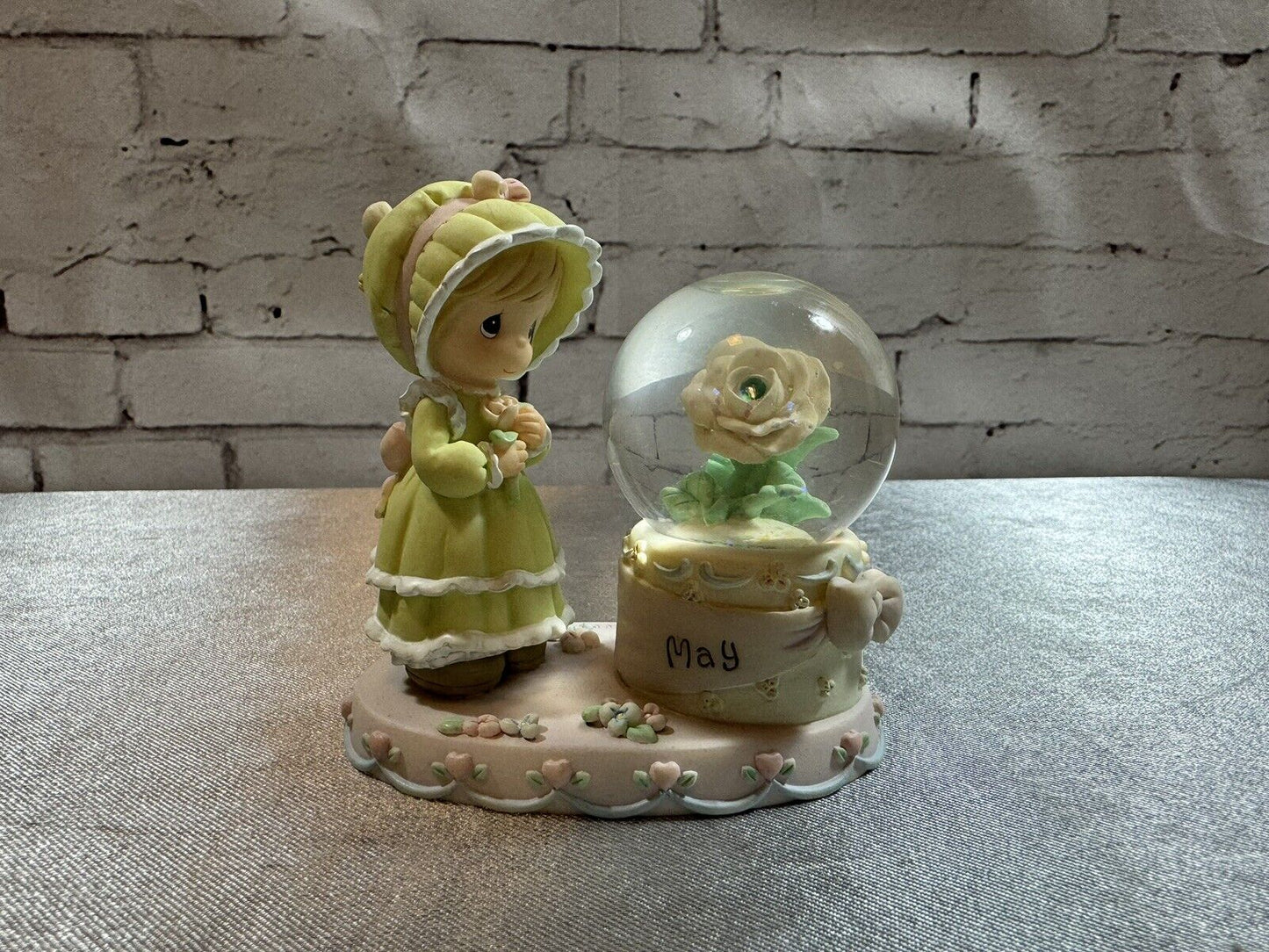 5 Precious Moments Snow Globes LOT