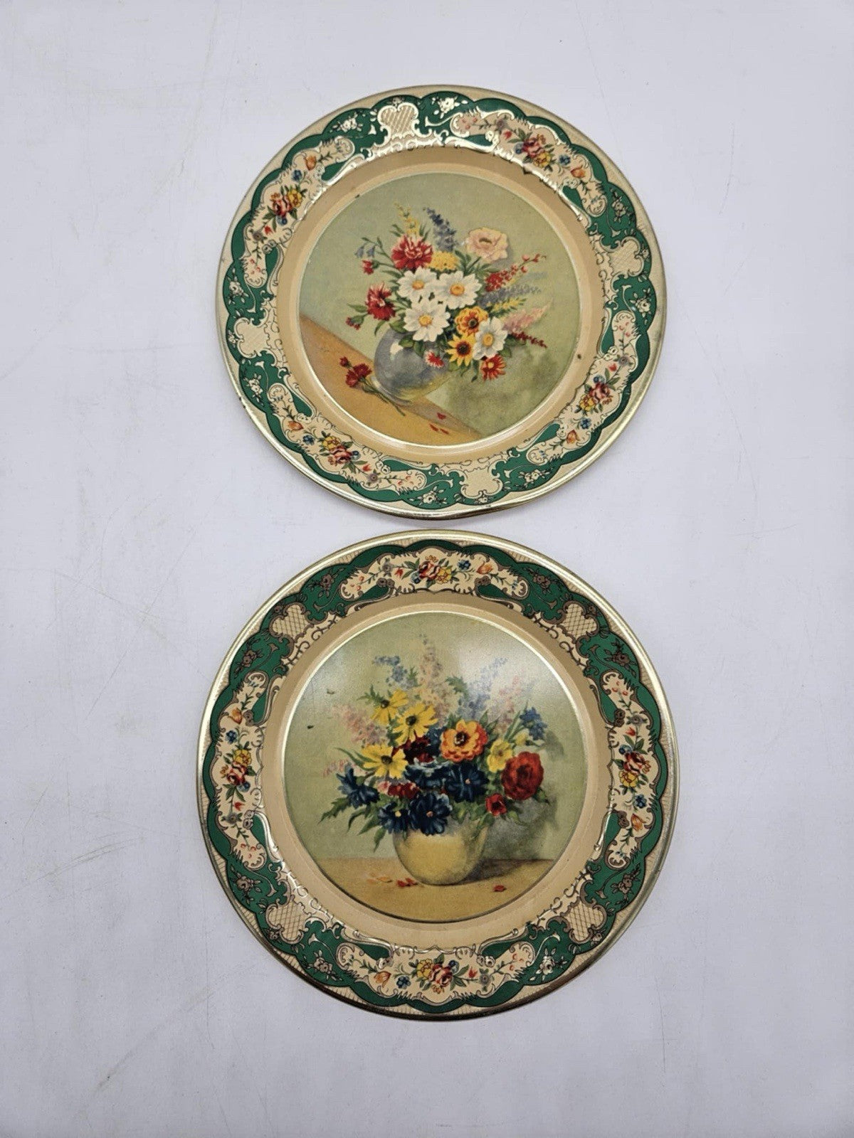2 VTG Daher Decorated Ware Metal Plates Made In Holland Floral Decor