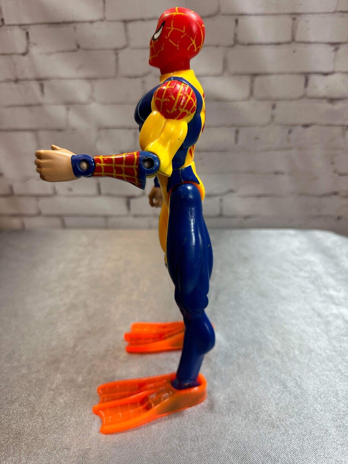 Rare Vintage Spider Man 2000 Action Figure With Flippers Adjustable VCTY FNF