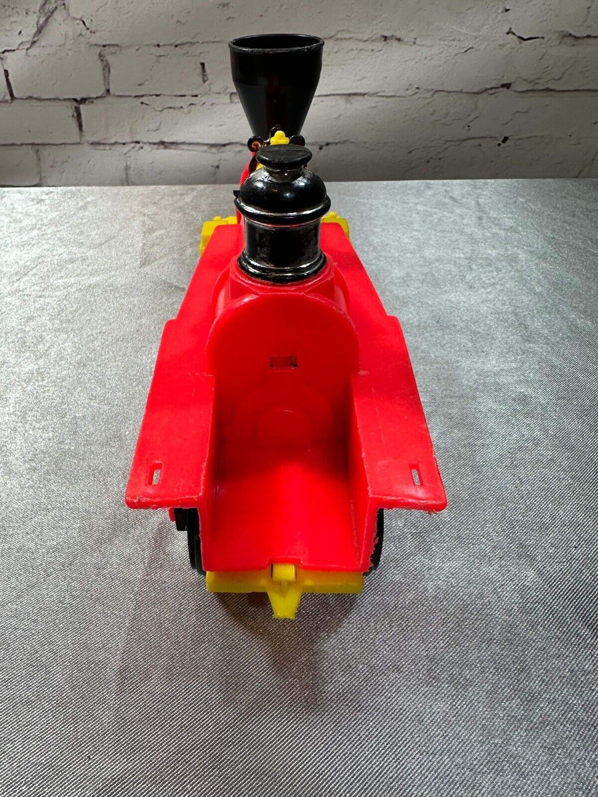Vintage Tim-Mee Toys 7676/81 Red & Yellow Plastic Steam Engine Train Toy VTY002
