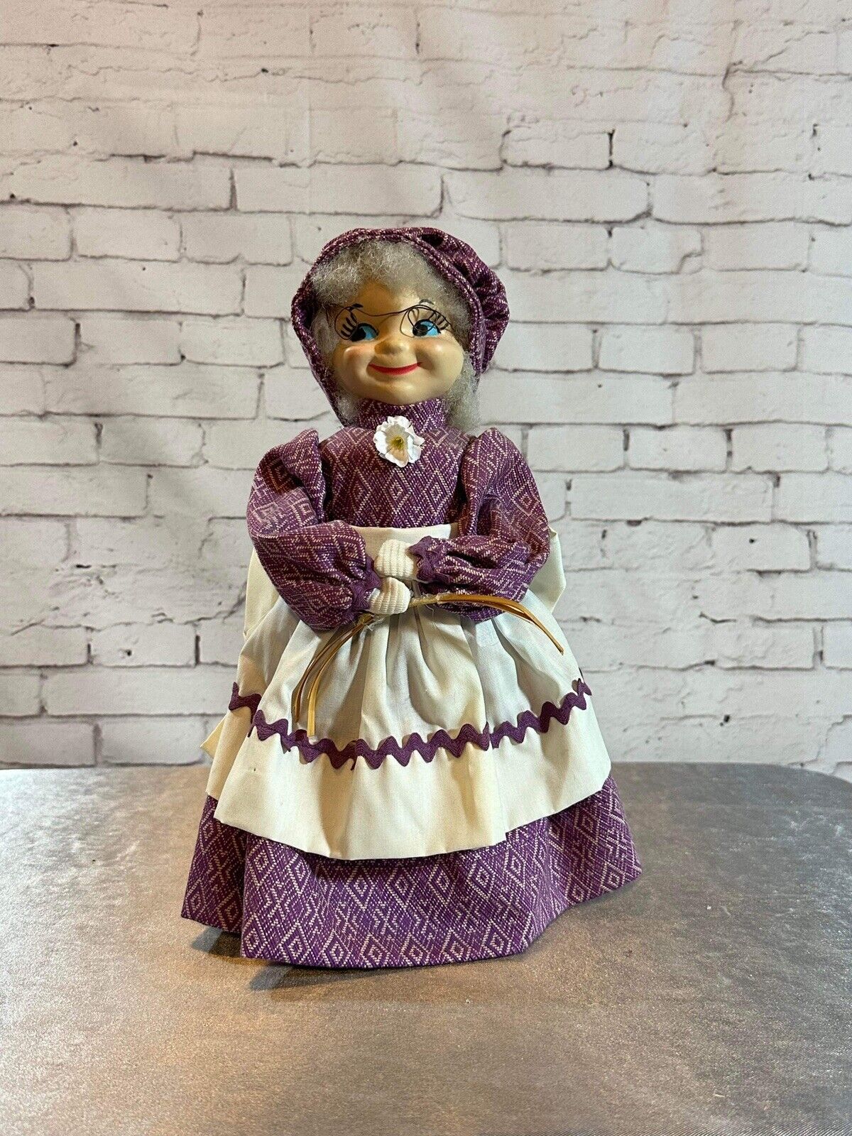 Vintage Handmade DISH SOAP BOTTLE DOLL Doorstop Country Prairie Granny TNO QCC