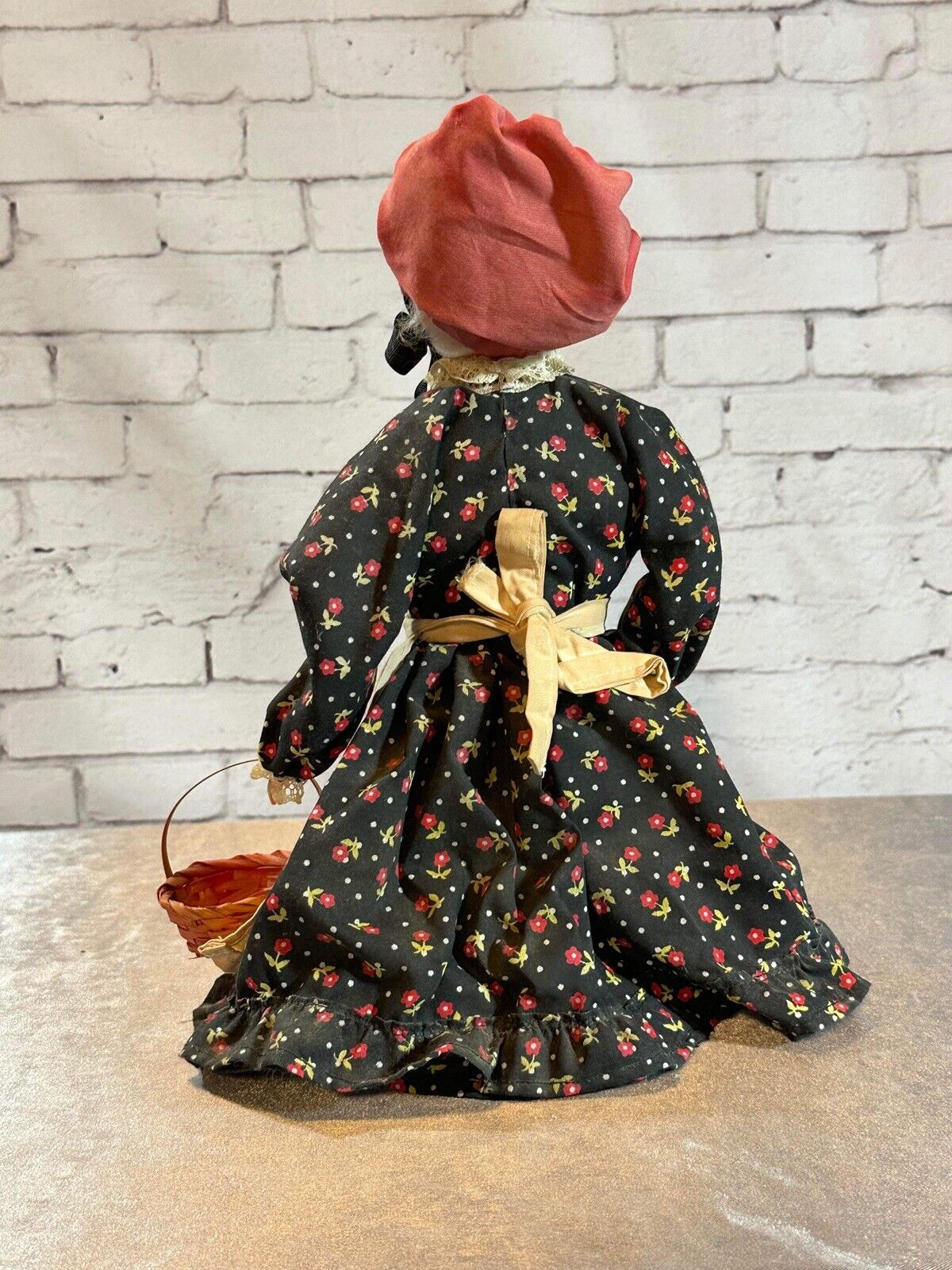Vintage Handmade DISH SOAP BOTTLE DOLL Doorstop Country Prairie Granny TNO QCC