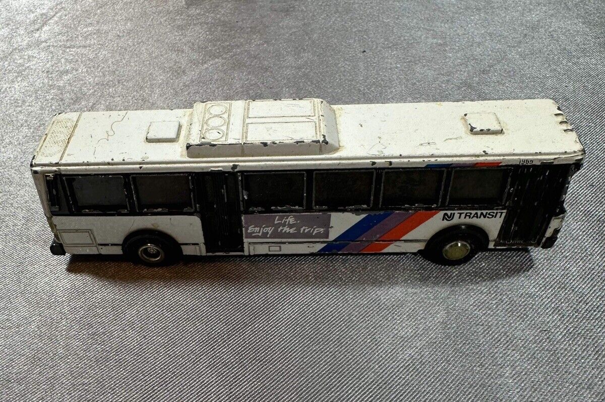 NJ Transit Diecast Bus 1995 Coach Metro Road Champs - 29 West Caldwell VTY