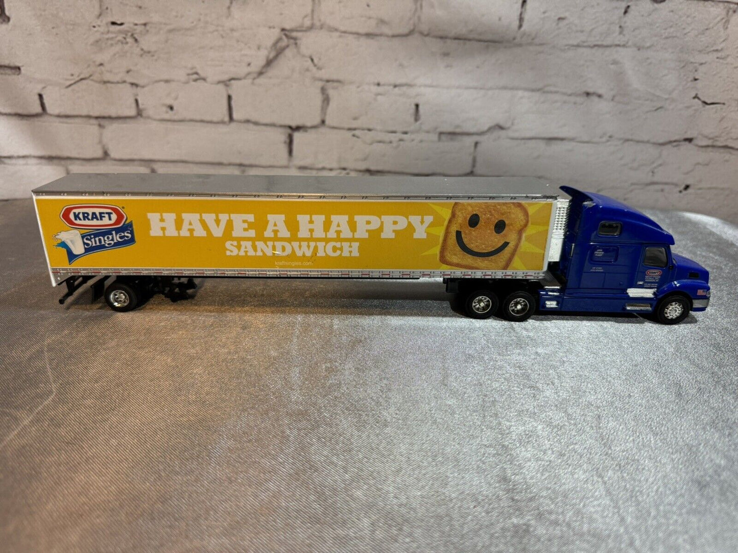 RARE Manufactured By SpeedCast Kraft Tractor Trailer Semi Replica VTY