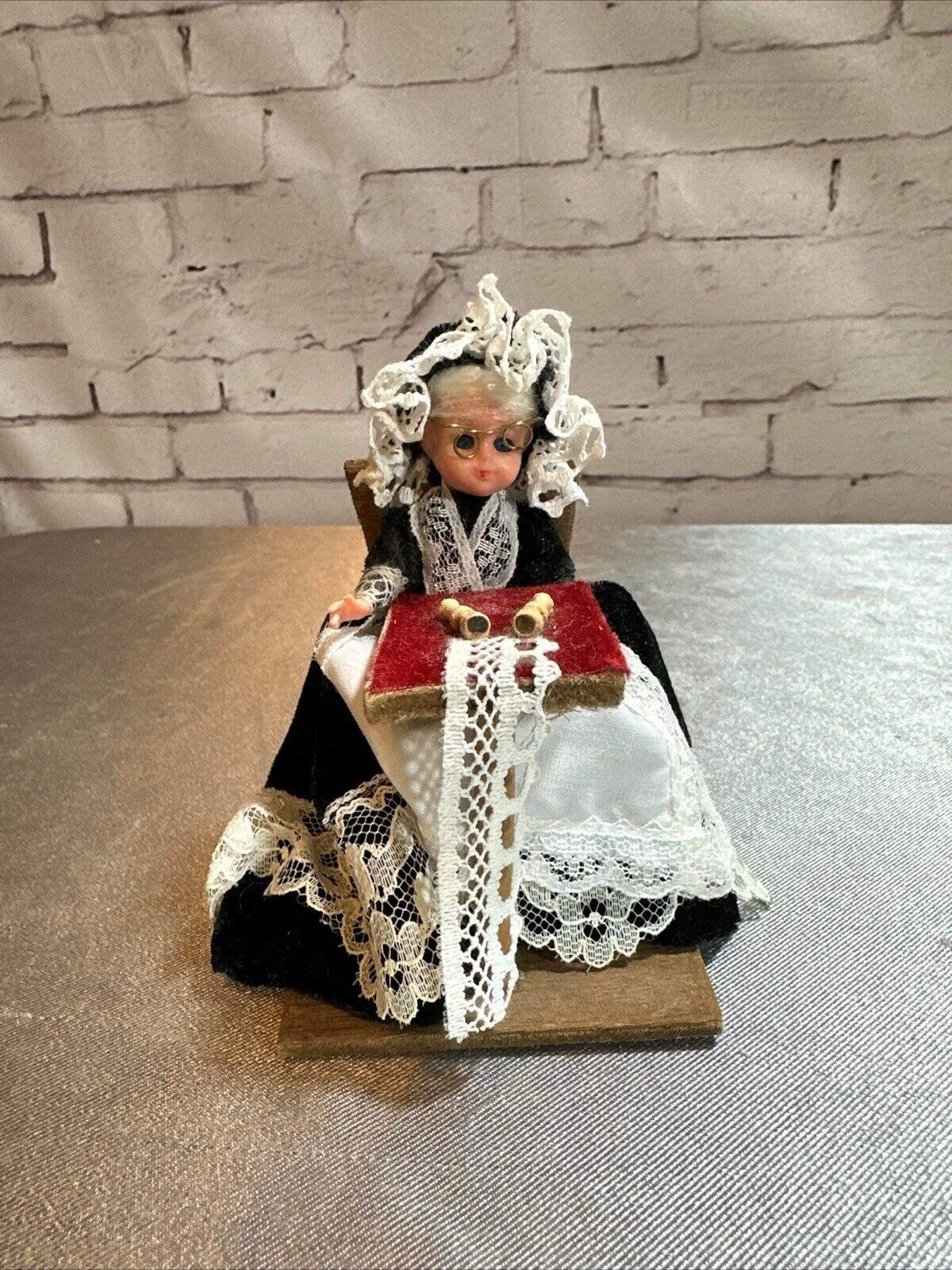 Vintage Souvenir Doll Belgium Brussels Lace Maker Int Costume 5” X 4” VCFG