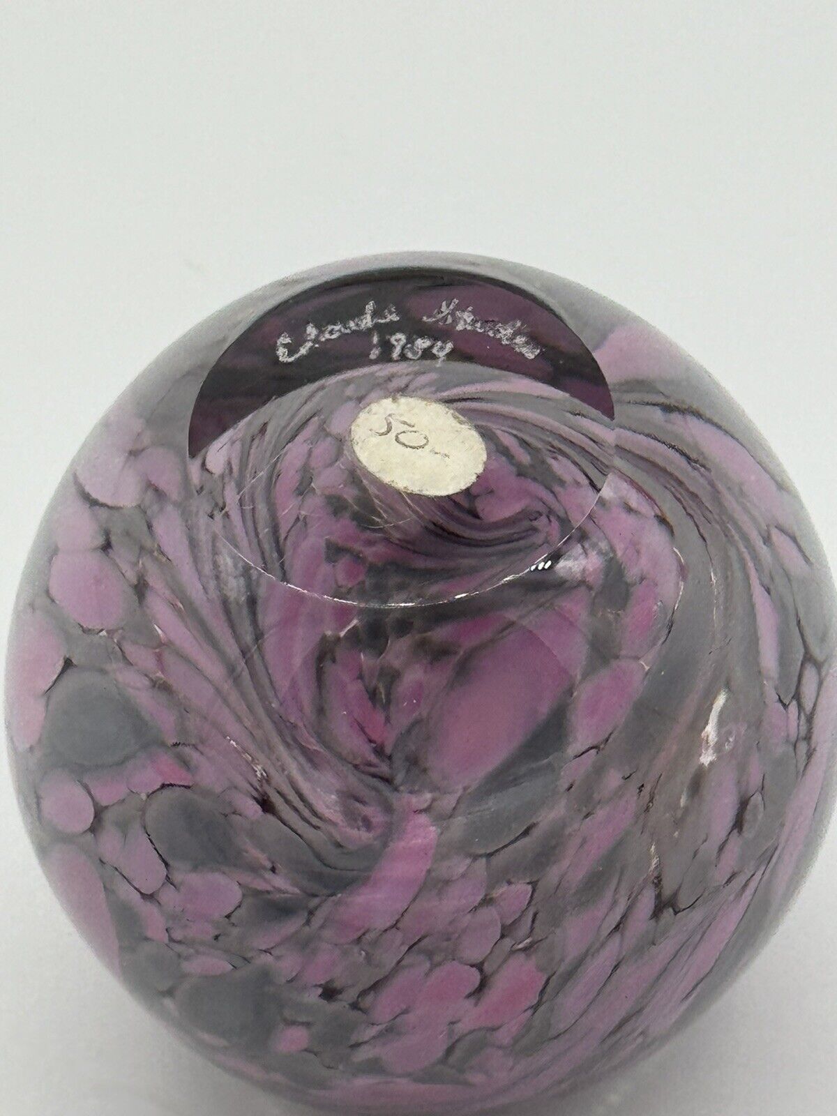 ARTIST SIGNED VINTAGE ART GLASS PAPER WEIGHT/BUD VASE