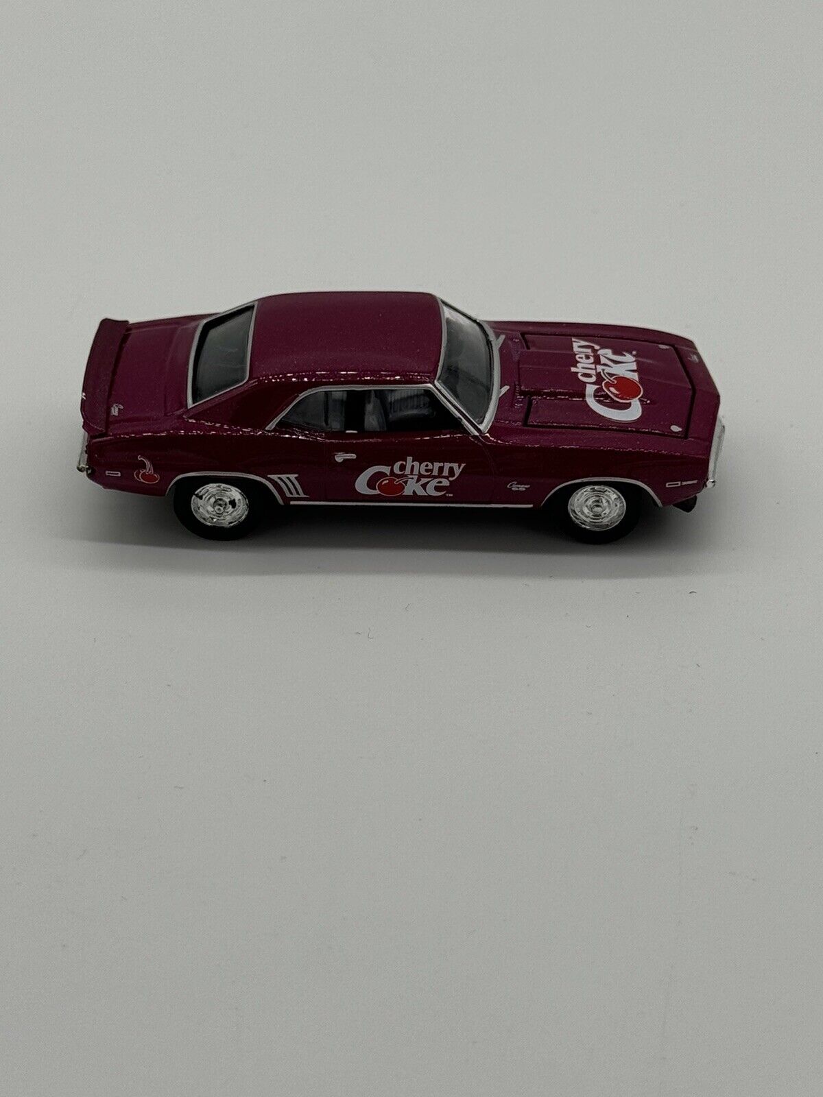 1969 69 CHEVY CHEVROLET CAMARO SS RS CHERRY COKE 1:64 SCALE DIECAST MODEL CAR