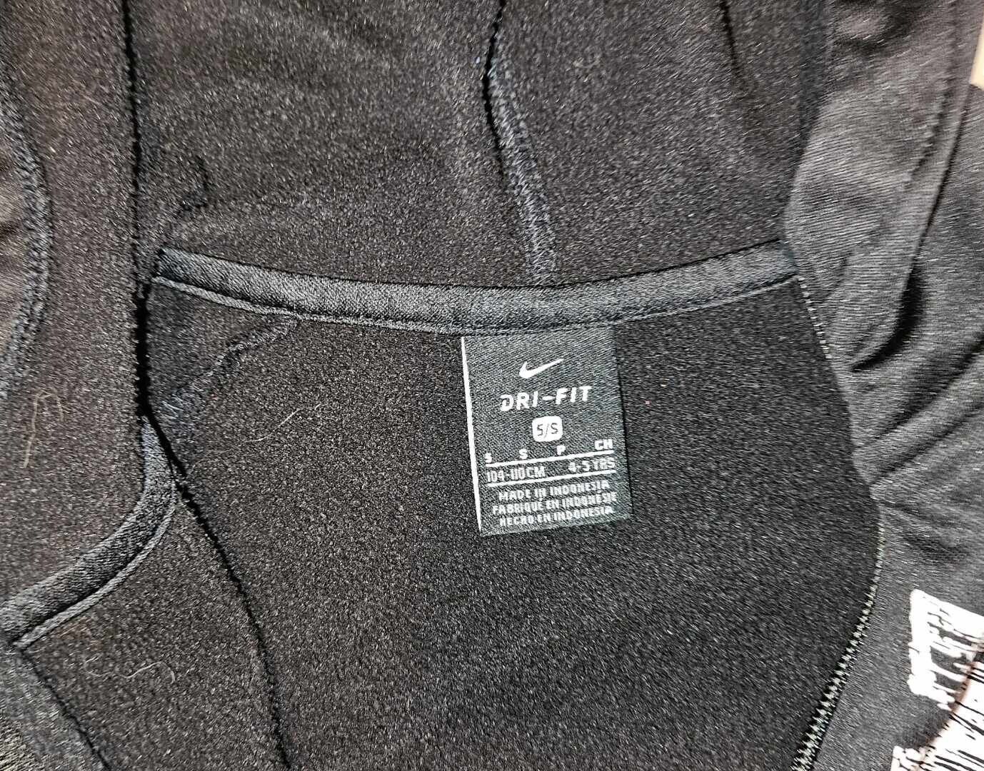 NIKE DRI-FIT Big Kids' (Boys Size S) Black Graphic Full-Zip Training Hoodie