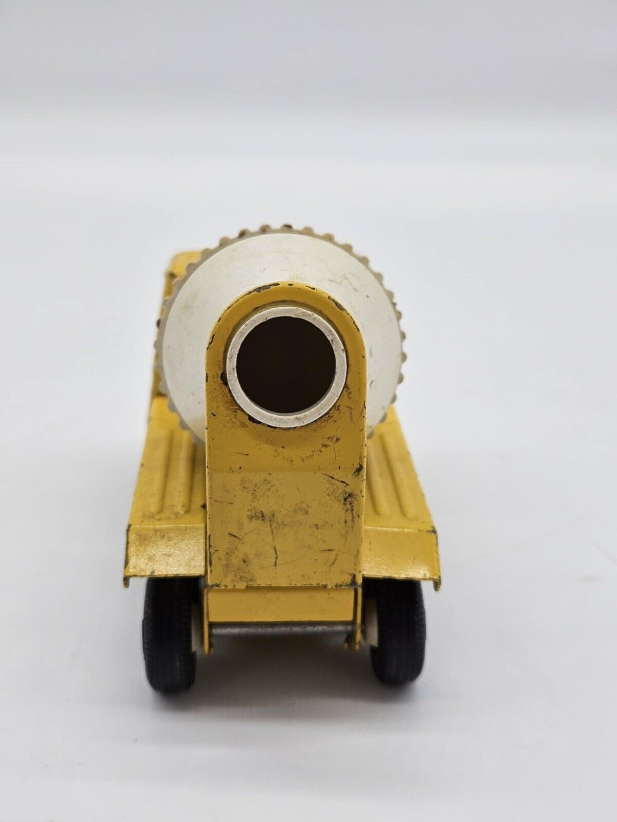 VINTAGE TONKA YELLOW CEMENT TRUCK  TOY