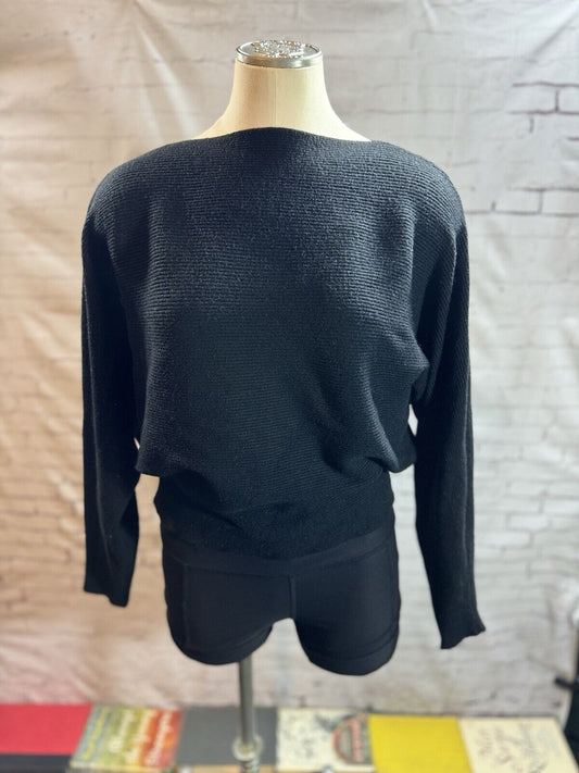 Women’s SZ M oversized Tunic Fitted Waistline  Slit Neck Sweater - WCLTH 001