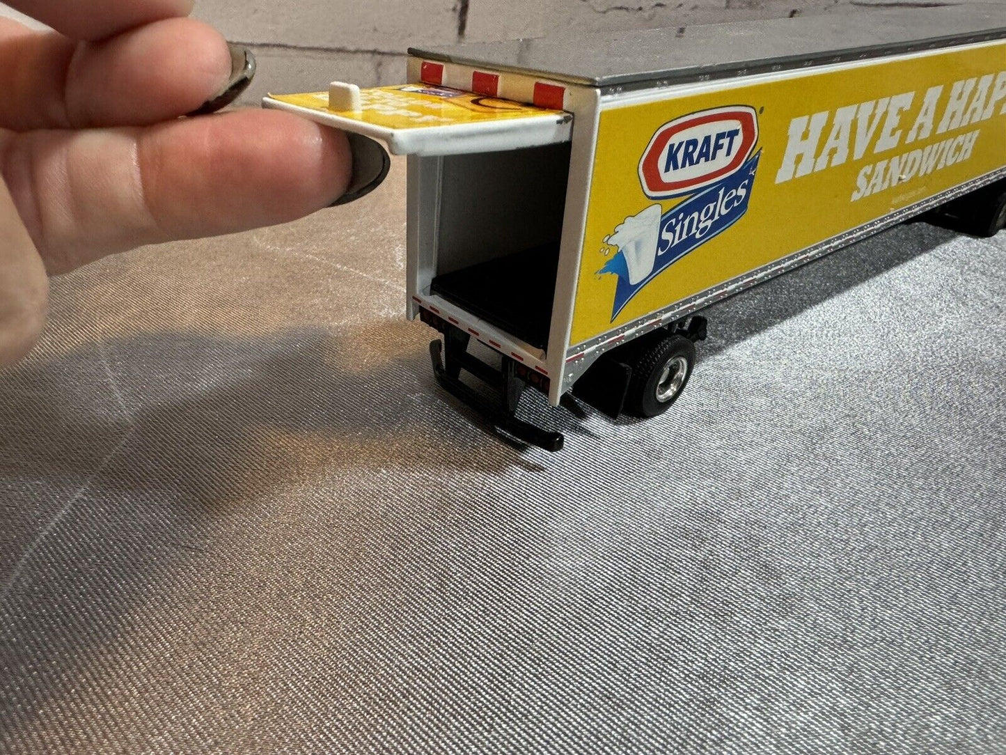 RARE Manufactured By SpeedCast Kraft Tractor Trailer Semi Replica VTY