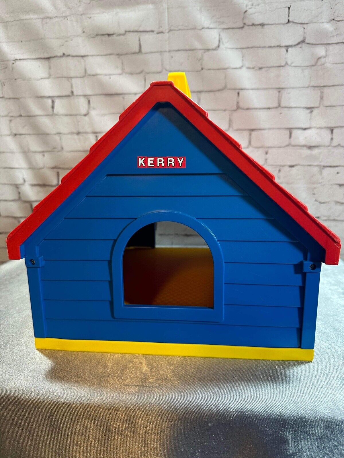Vintage LOT 1980s Pound Puppies Dog House, 2 Lg Dogs, 3 Sm Dogs + Pound Kitty VCTY FNF