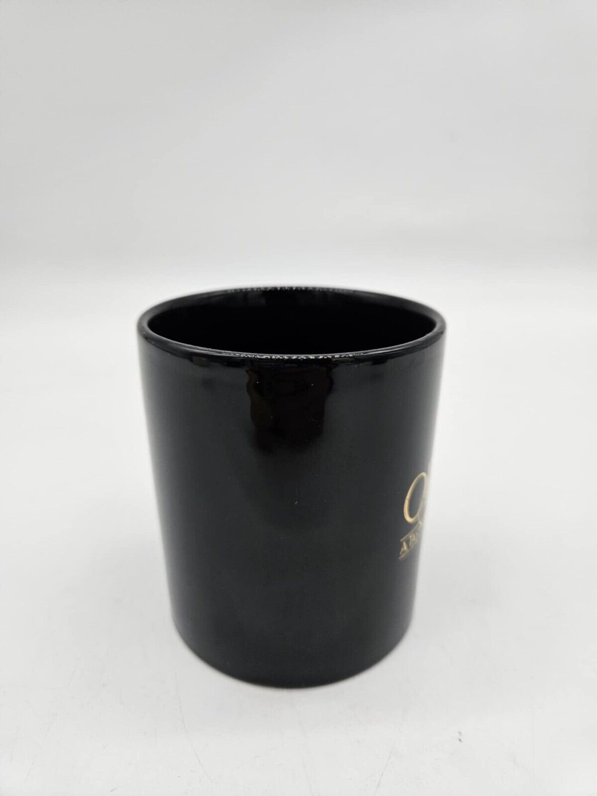 2 VTG Odyssey A Taste of World Class Cruising Chicago Yacht Ceramic Coffee Mugs