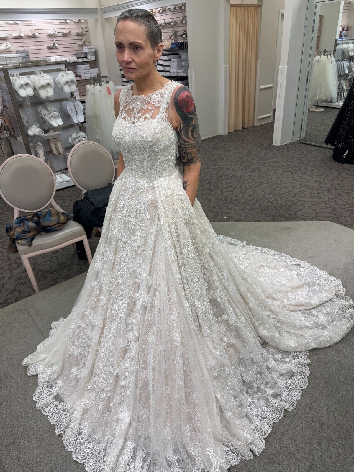 ✨ NEW✨ Size 12 GORGEOUS OLEG CASSINI wedding dress with POCKETS!!