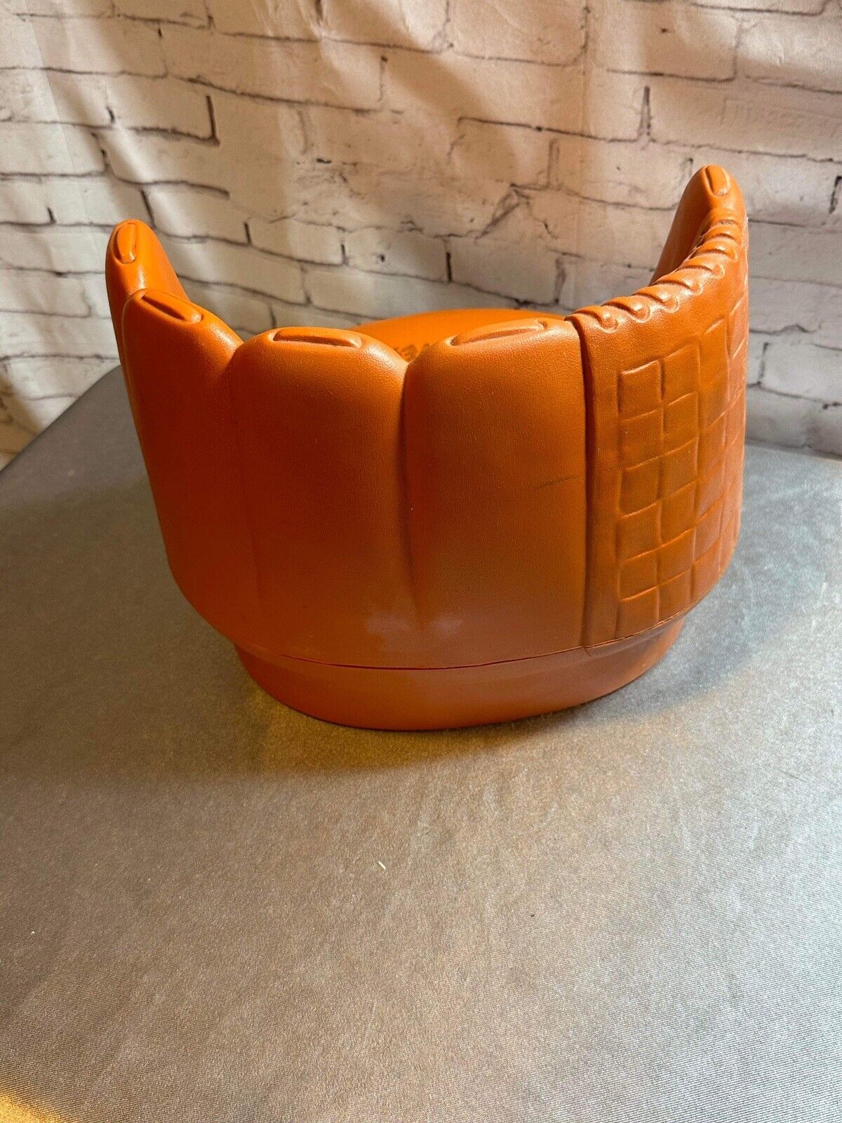 Vintage - Li'l Champ Baseball Glove Booster Seat by Steven Mfg. VCSM