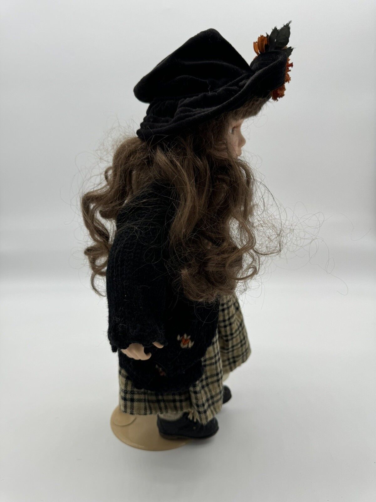 #331/1200 LIMITED EDITION Porcelain Doll “KAYLA” by BOYDS-Yesterdays Child Col