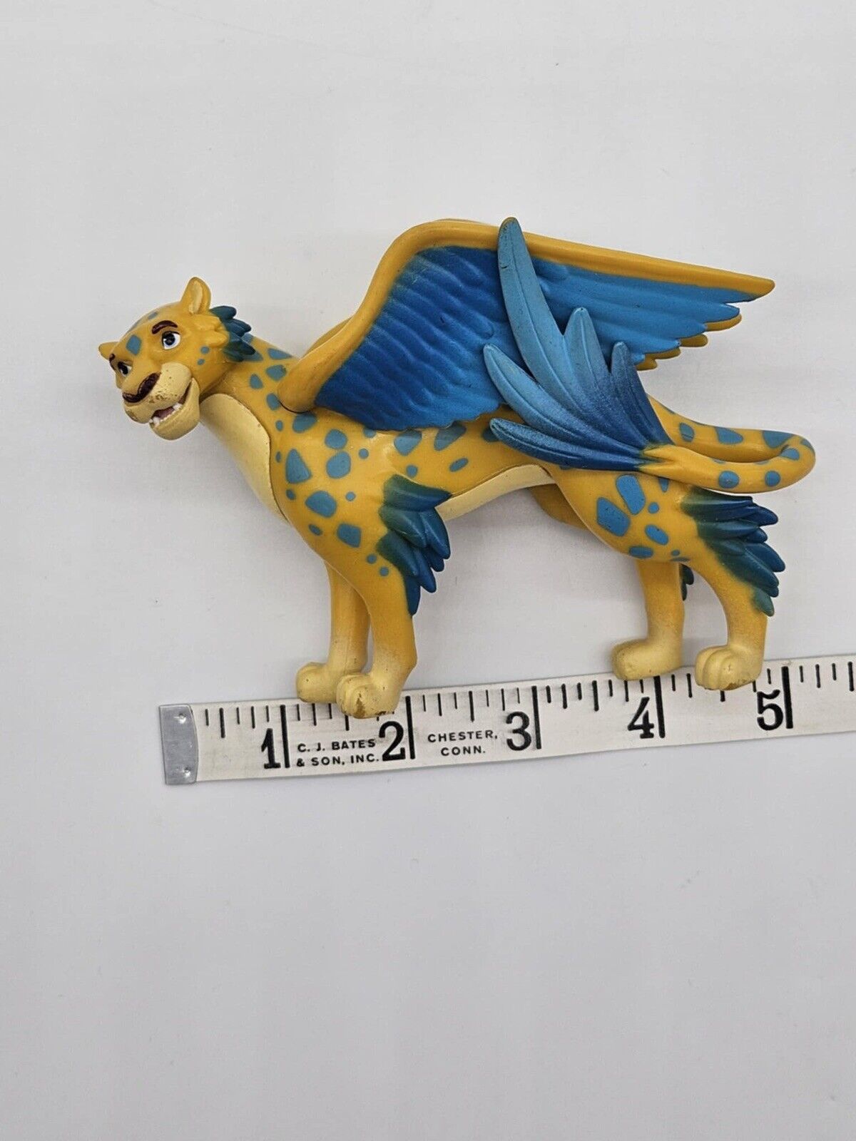 Disney Elena of Avalor Jaquin Friend Skylar 4” Figure Winged Cheetah Toy Yellow