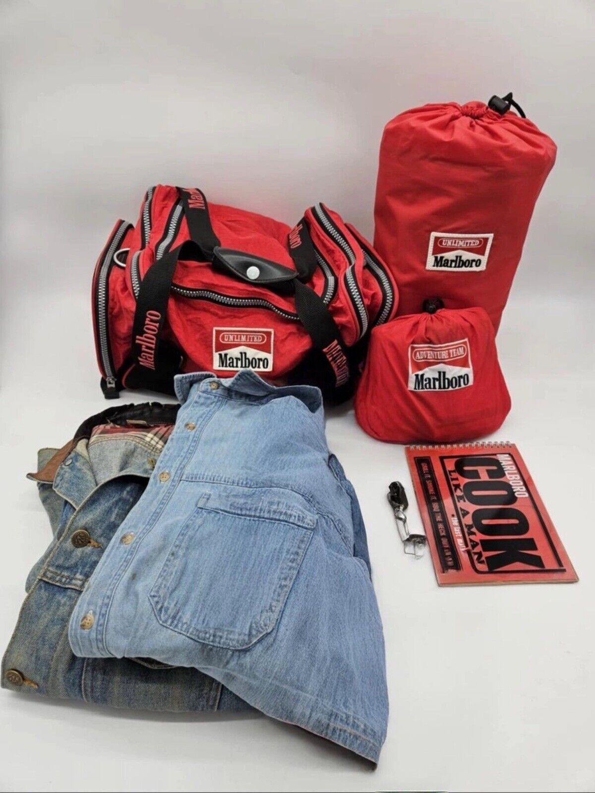 VTG Marlboro LOT ~ T Shirt, Jacket, Denim, Bags, Cook Book & Sleeping Bag Sz M