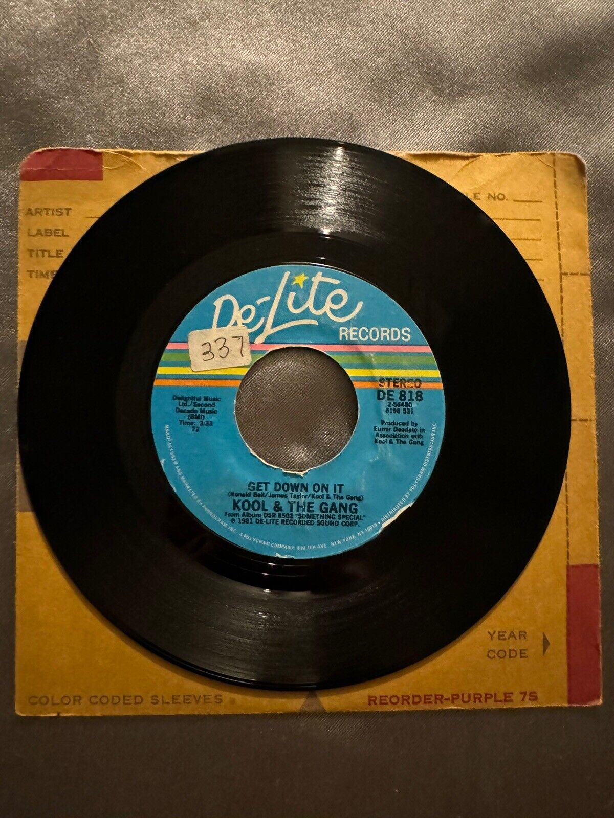 KOOL & THE GANG-Love Festival/ Steppin Out- 7" 45RPM Vinyl Record