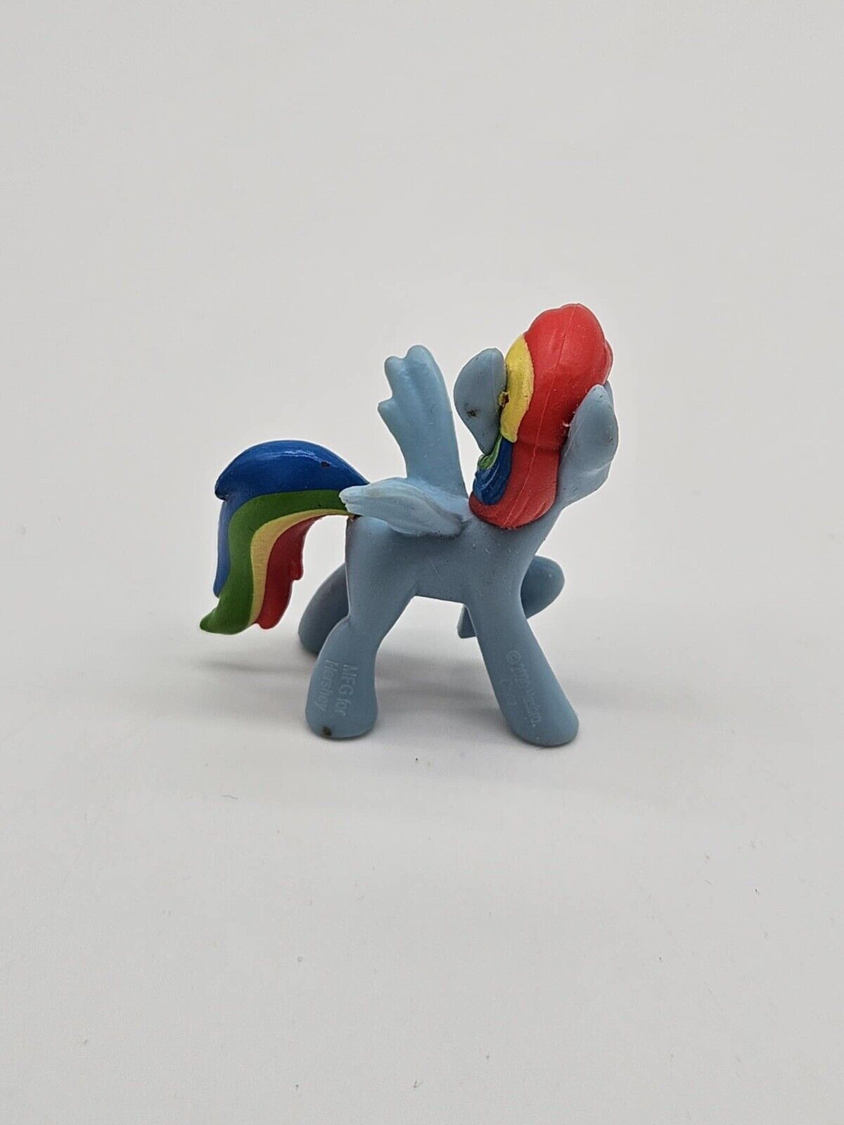 My Little Pony MLP Hersey Treasure Surprise Rainbow Dash Mini Figure