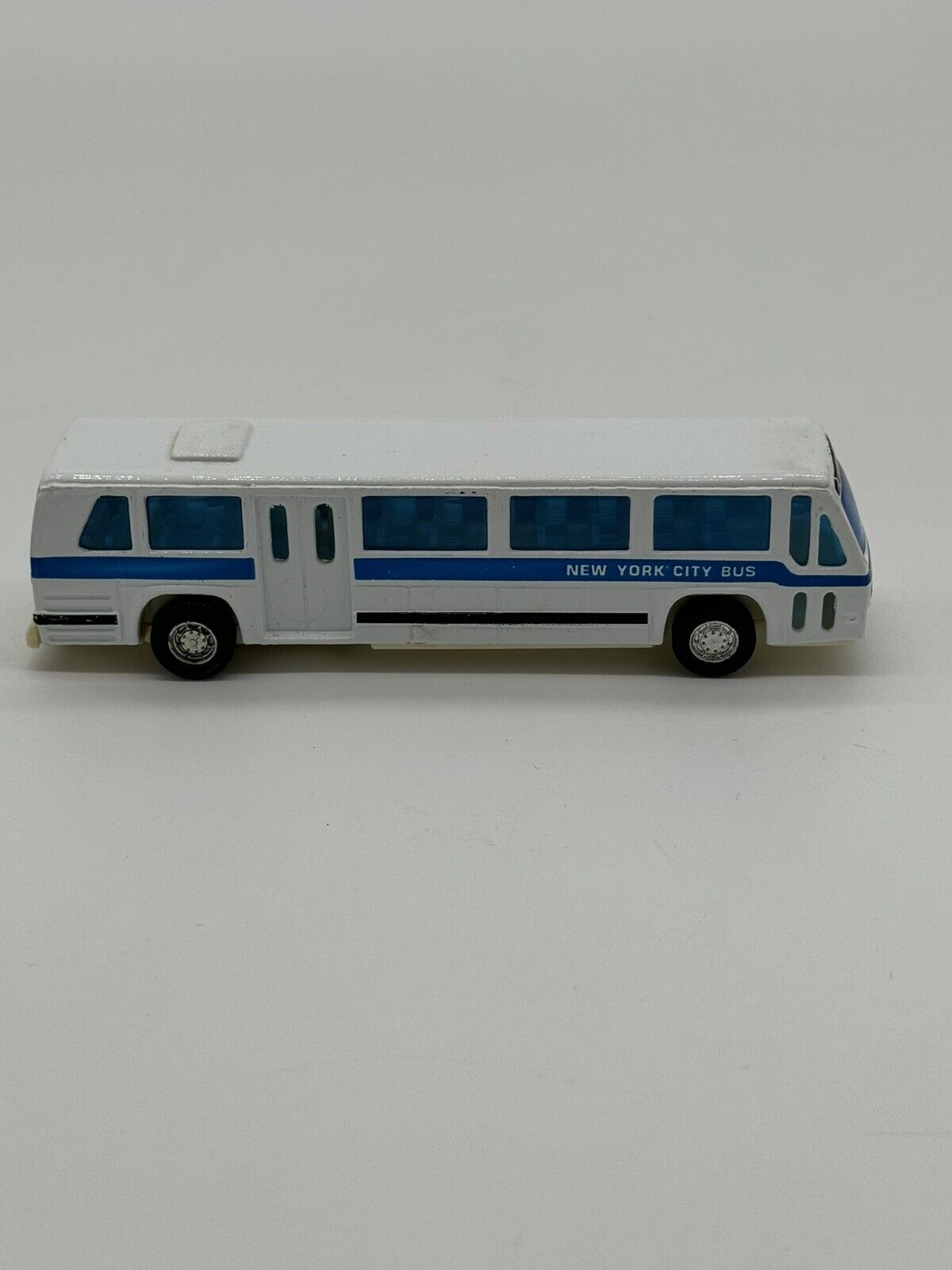 Classic New York City Bus Diecast CAR Model with pull back 6 inch Long CTY 005