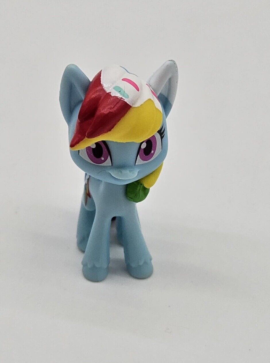 2020 My Little Pony G4.5 Unicorn Party Celebration 1.5" Rainbow Dash Figure