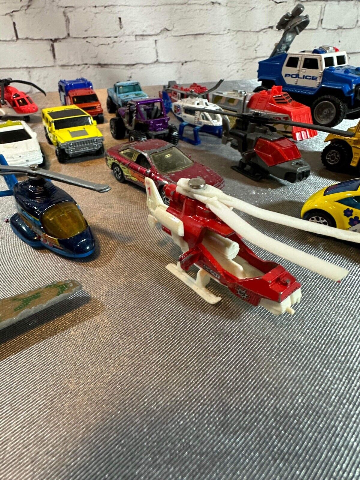 Lot Of 20 Vintage Matchbox Toy Vehicles VTY