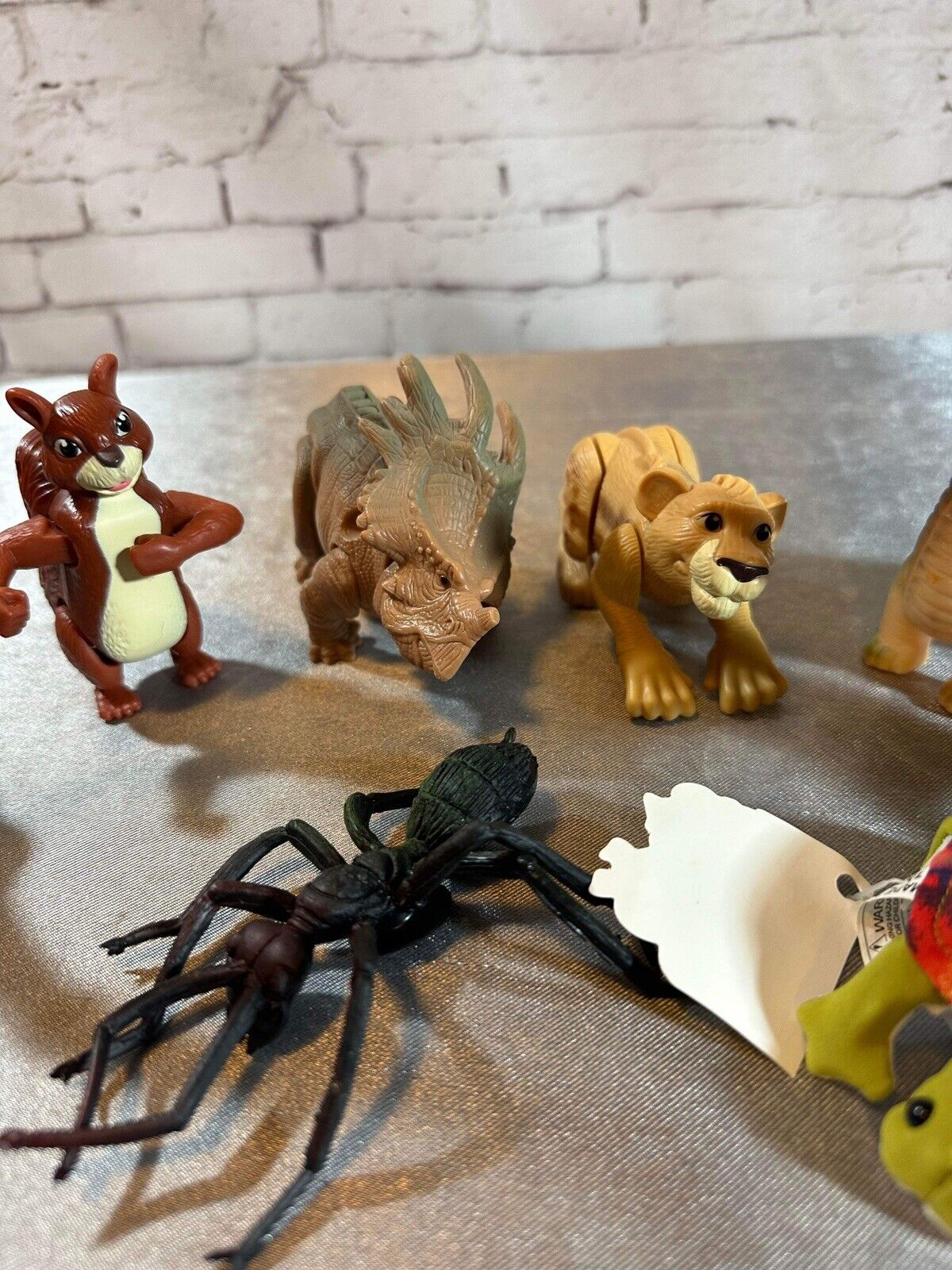 Lot Of Random Vintage Toy Animals, Dinosaurs, Bugs & Amphibians VTY