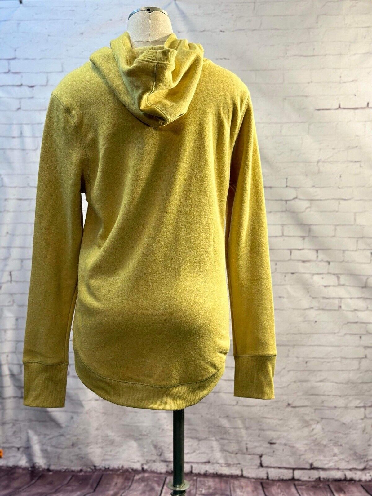 Tek Gear Yellow Pullover Tunic Sweatshirt Hoodie With Pockets Size Medium WCLTH