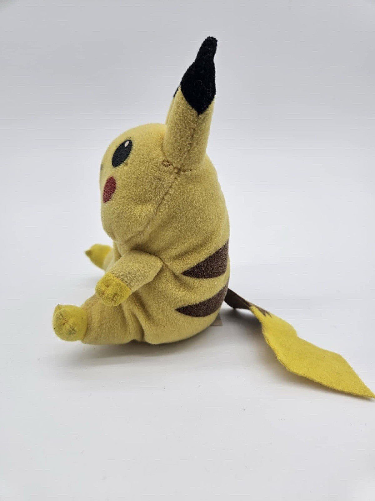 Vintage Pokemon Pikachu 5” Bean Bag Plush 1998 Game Freak Beanie Stuffed Toy
