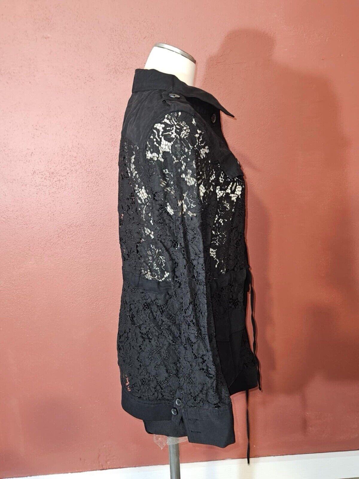 Vera Wang Woman’s Sexy Lace Black Blazer Sz M WCLTH