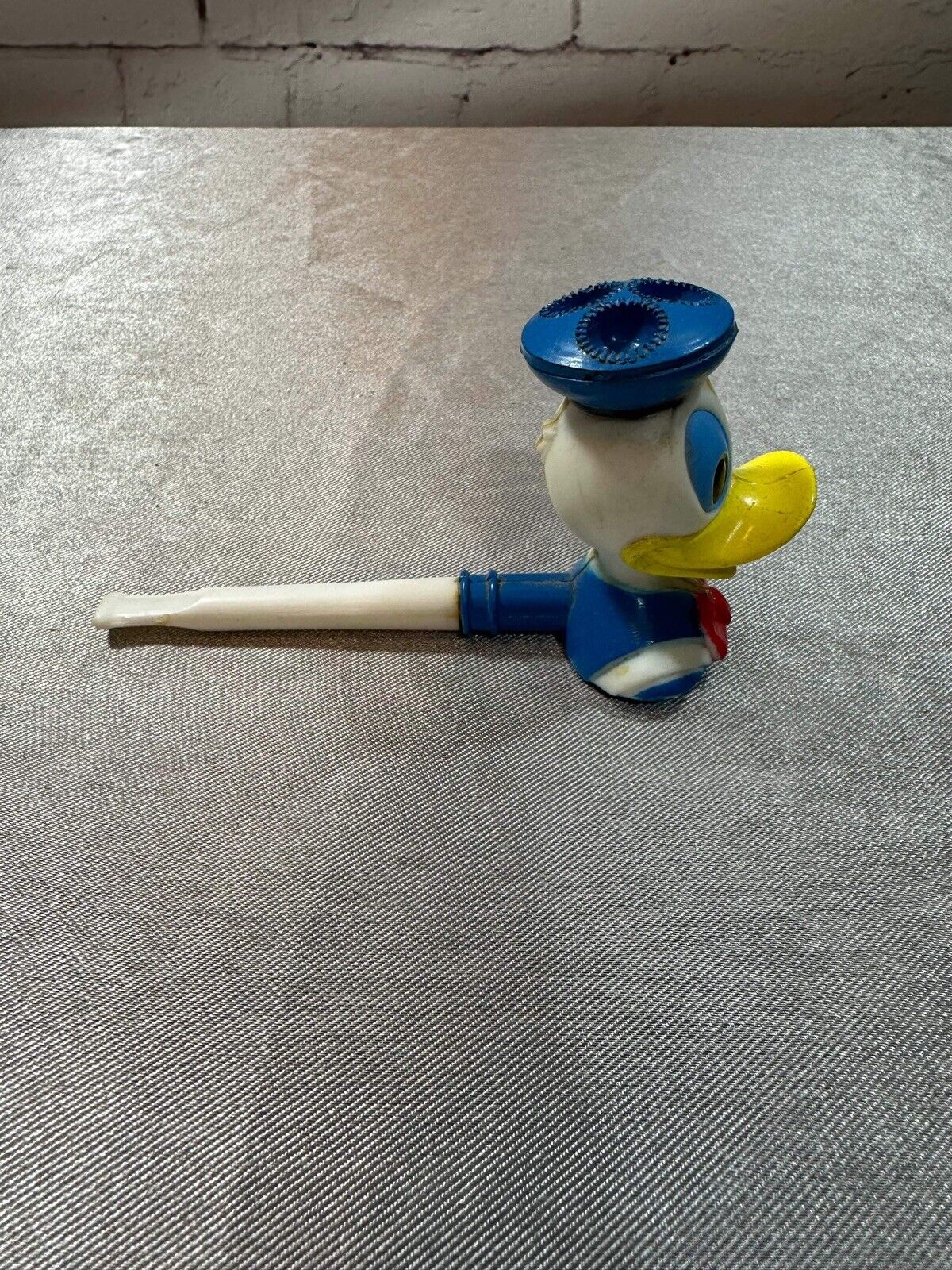 VINTAGE 1970s CHEMTOY WALT DISNEY DONALD DUCK BUBBLE PIPE TOY VTY 002