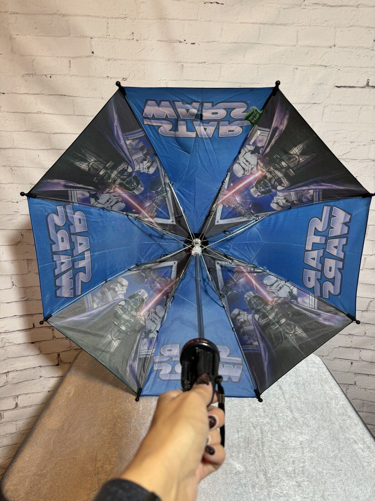 Children’s Star Wars Umbrella with Darth Vader Handle 005