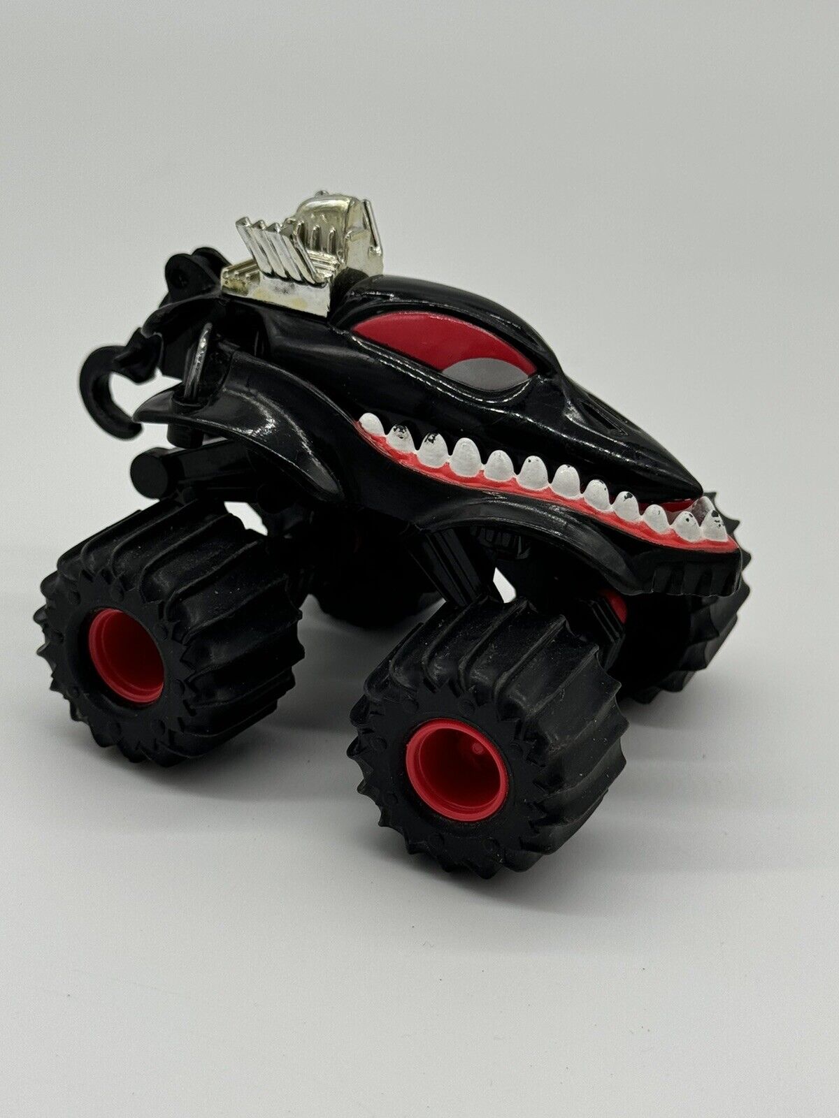 Vintage DarkClaw Hot Wheels: Attack Pack Monster Truck (1992) VTY 006