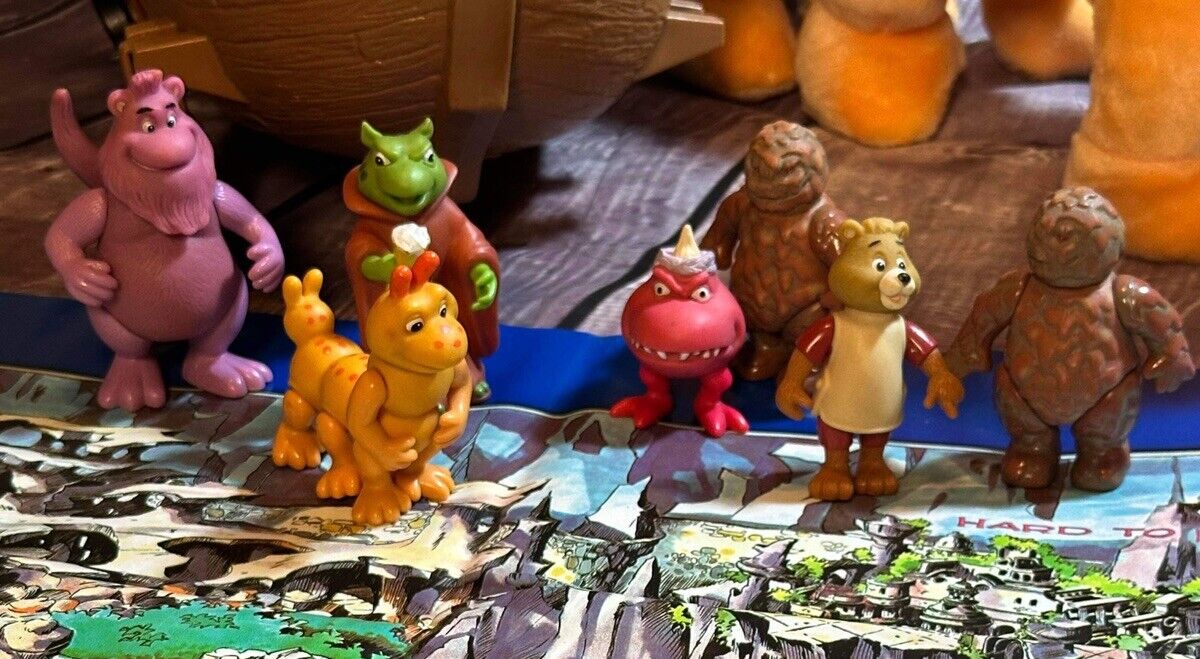 HUGE Original Teddy Ruxpin Lot Clothing, Tapes,Books,Figures & MORE! VCTY