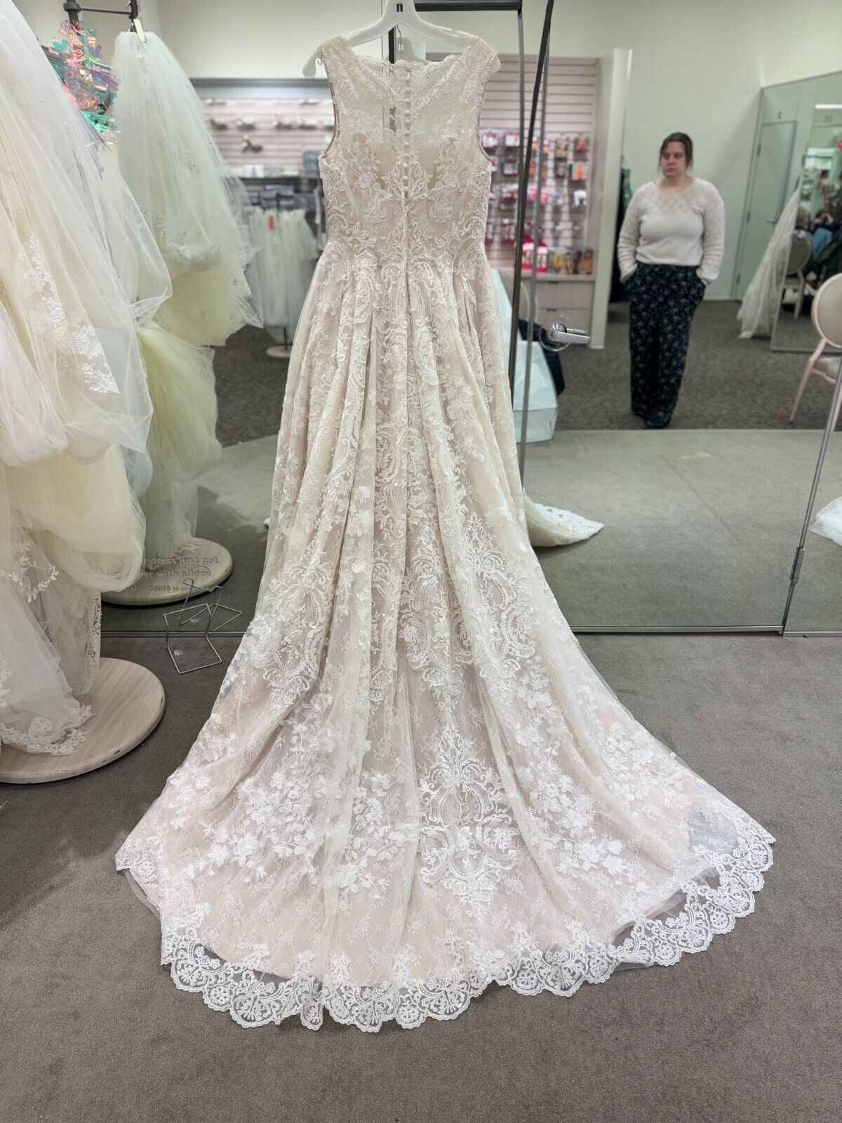 ✨ NEW✨ Size 12 GORGEOUS OLEG CASSINI wedding dress with POCKETS!!