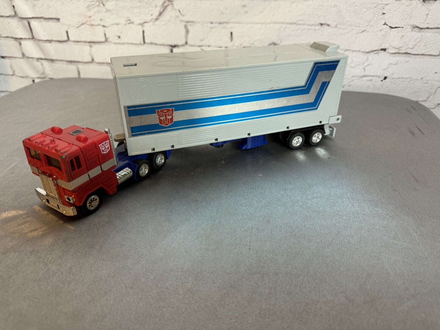 Vintage Transformers G2 1992 Rare Gray Trailer Optimus Prime - Incomplete VTY