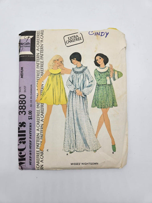 3880 Vintage McCalls SEWING Pattern Misses 1970s Pullover Nightgown Sleepwear M