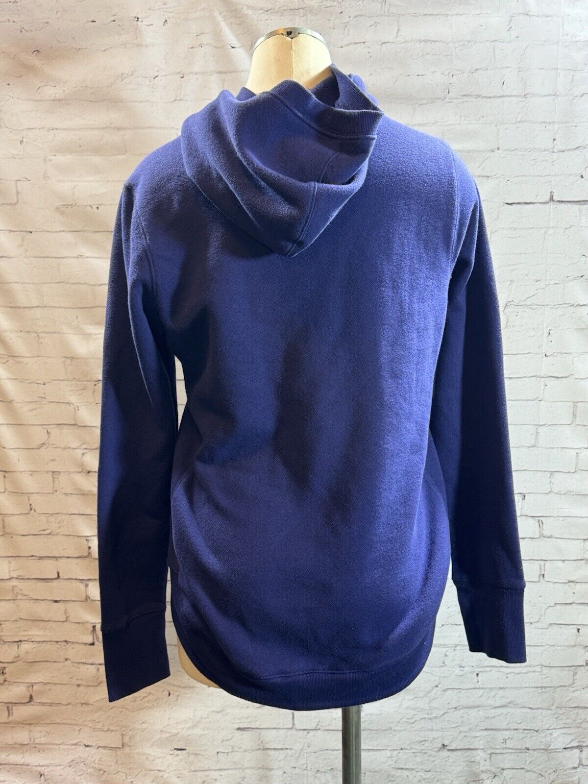 Deep Purple Tek Gear Womens Ultrasoft Fleece Hoodie Size Medium - WCLTH 001