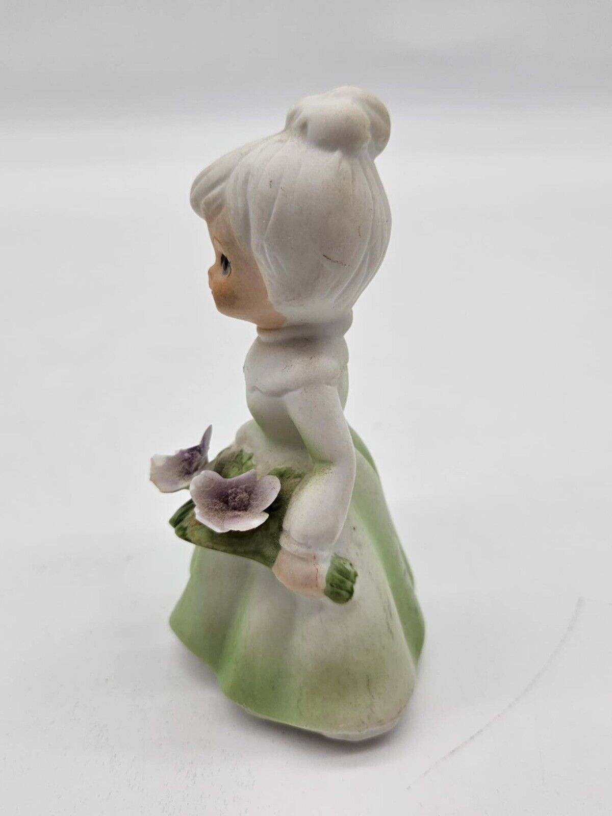 Adorable Vintage Lefton Green December Birthday Girl With Flowers 4”