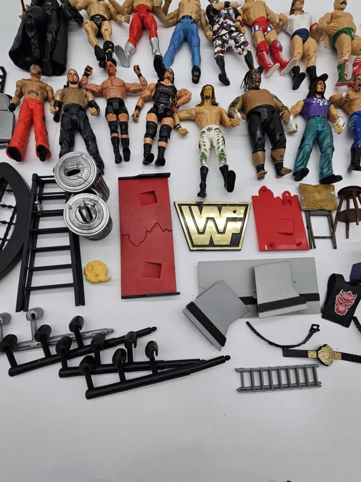 WWE WWF Vintage Wrestling Action Figure Lot w/ Accessories 