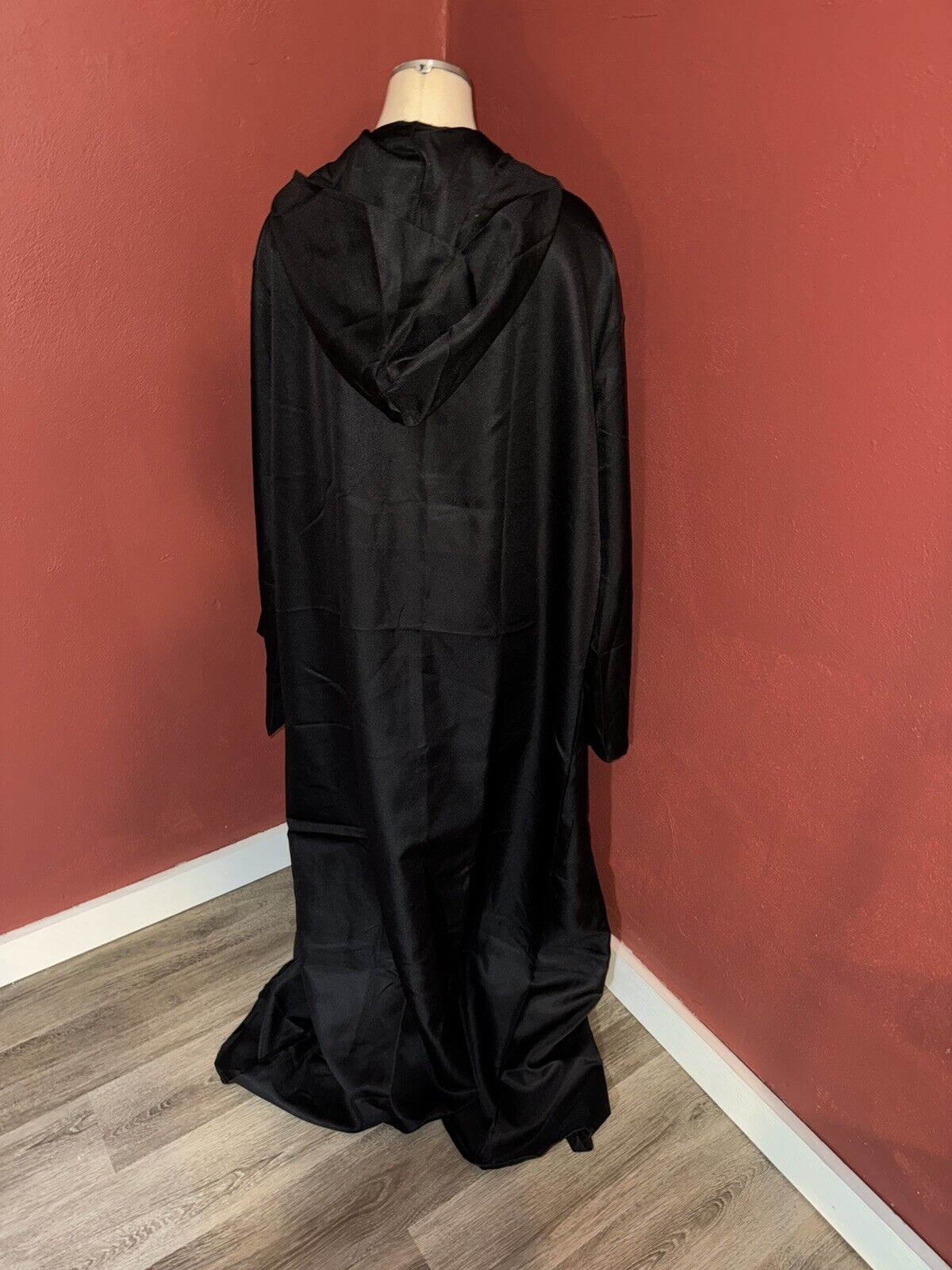 Long Black Cloak With Hood ~ Medium Size ~ Pre-Owned Unisex