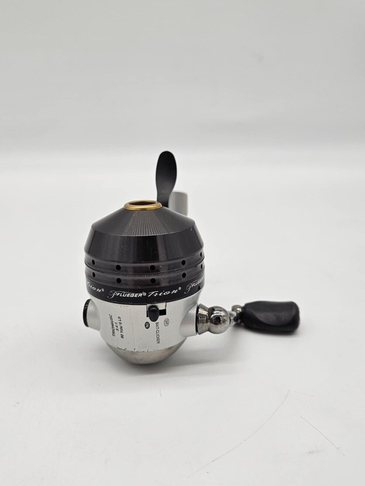 Pflueger Trion Spincasting Fishing Reel - Pre-owned