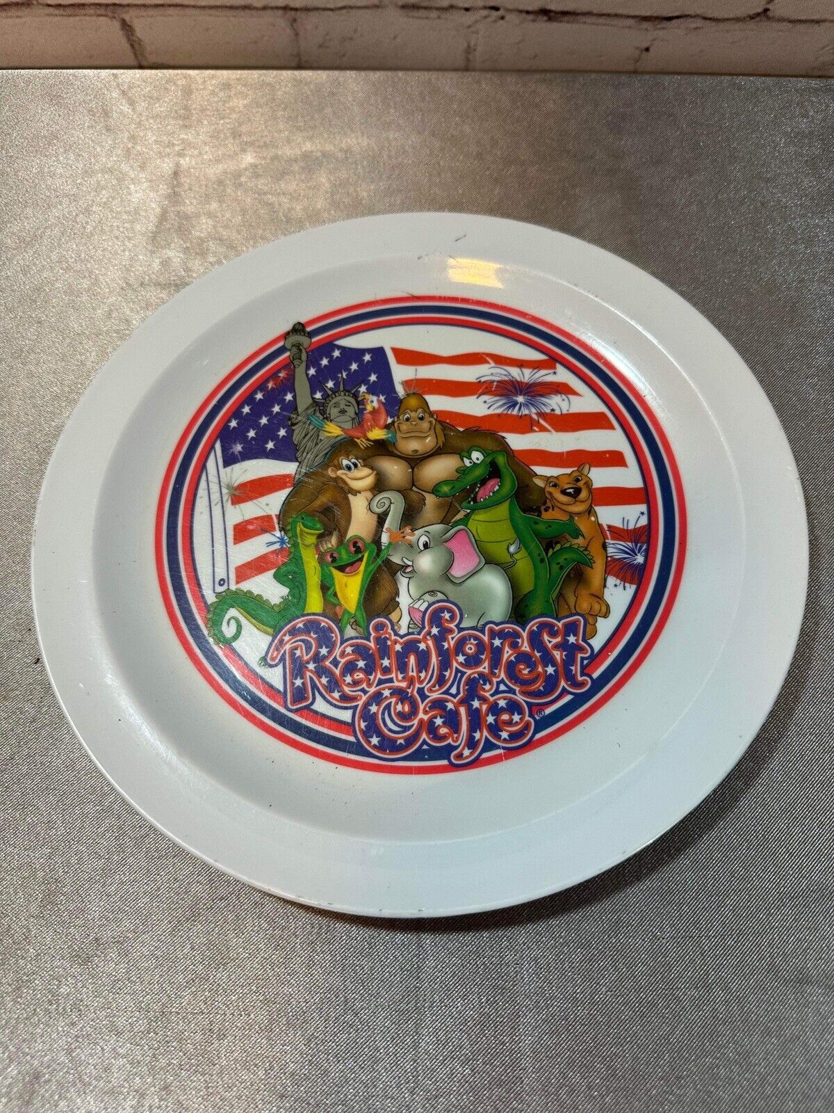 Vintage Vtg Rainforest Cafe USA Flag Melamine Toddler Plate, 2003