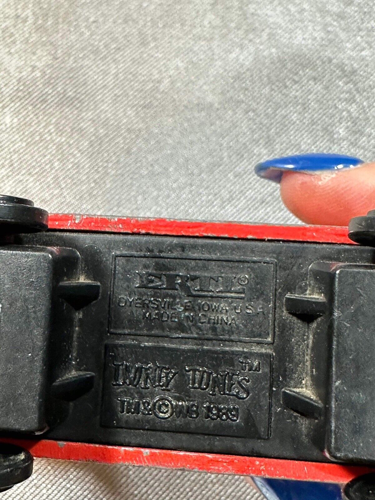 1989 ERTL LOONEY TUNES BUGS BUNNY & FRIENDS DIE CAST METAL TRAIN VTY